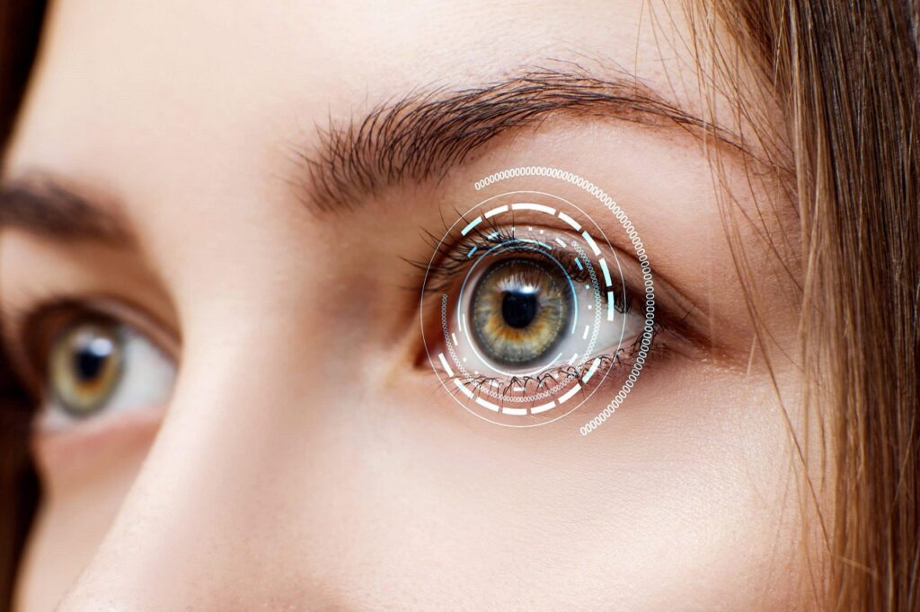 EMDR crea una estimulación bilateral en el cerebro a través de los movimientos oculares oscilantes
