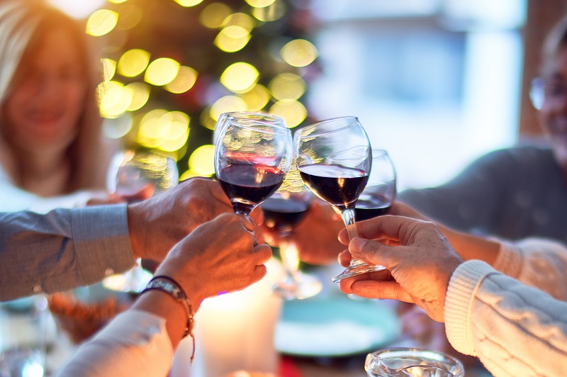 Beber alcohol en Navidad está totalmente aceptado socialmente