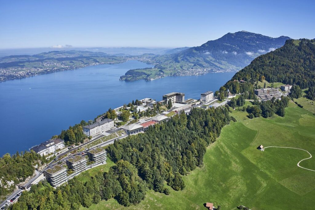Calda Clinic. Los centros de desintoxicacion más exclusivos en Suiza. Bürgenstock Resort