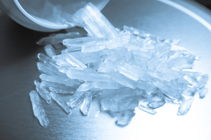 El alfa-pvp y metanfetamina o cristal son drogas muy peligrosas